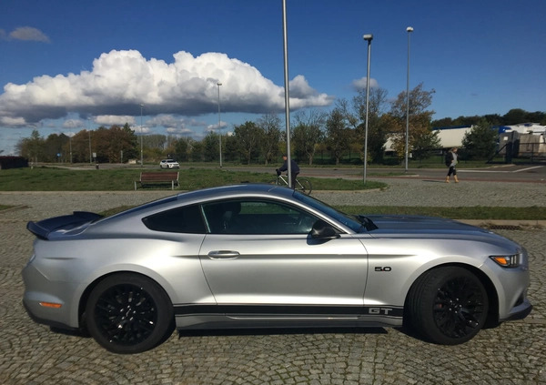 Ford Mustang cena 129000 przebieg: 41633, rok produkcji 2015 z Szczecin małe 67